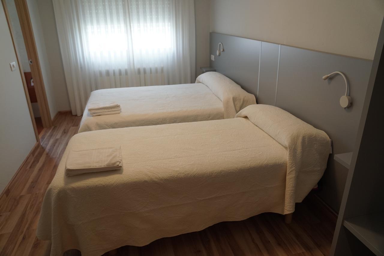 Pension Perez Portomarín Kültér fotó